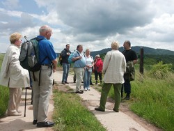 Die ehemalige deutsch-deutsche Grenze als Umweltprojekt: Eine Wandergruppe verbindet Geschichte mit 