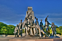 Skulptur Glockenturm Buchenwald